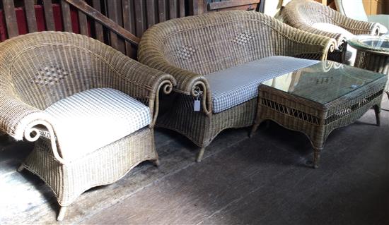 Five-piece suite of conservatory furniture